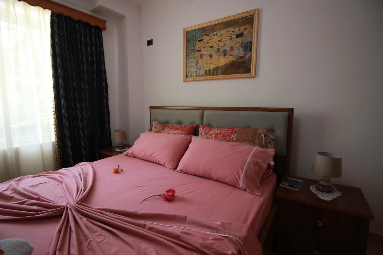 Grandma'S Home Gjirokastër Eksteriør billede